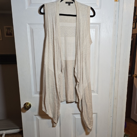 Banana Republic Sweaters - Banana Republic S Small Cream Sleeveless Tunic Cardigan